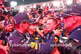 Max Verstappen (NLD) Red Bull Racing celebrates winning his third World Championship in Sprint parc ferme with Christian Horner (GBR) Red Bull Racing Team Principal and Adrian Newey (GBR) Red Bull Racing Chief Technical Officer. 07.10.2023. Formula 1 World Championship, Rd 18, Qatar Grand Prix, Doha, Qatar, Sprint Day.