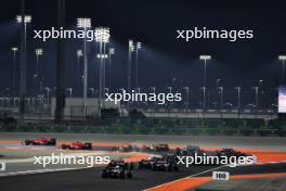 Yuki Tsunoda (JPN) AlphaTauri AT04 at the start of Sprint. 07.10.2023. Formula 1 World Championship, Rd 18, Qatar Grand Prix, Doha, Qatar, Sprint Day.
