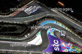 Sergio Perez (MEX) Red Bull Racing RB19 leads the field. 19.03.2023. Formula 1 World Championship, Rd 2, Saudi Arabian Grand Prix, Jeddah, Saudi Arabia, Race Day.