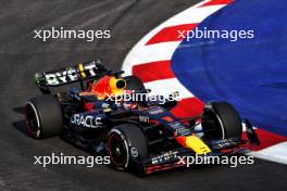 Max Verstappen (NLD) Red Bull Racing RB19. 15.09.2023. Formula 1 World Championship, Rd 16, Singapore Grand Prix, Marina Bay Street Circuit, Singapore, Practice Day.