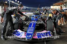 Pierre Gasly (FRA) Alpine F1 Team A523 on the grid. 17.09.2023. Formula 1 World Championship, Rd 16, Singapore Grand Prix, Marina Bay Street Circuit, Singapore, Race Day.