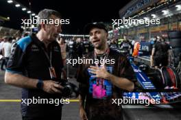 Lucas Hauchard (FRA), known professionally as Squeezie and Bruno Famin (FRA) Alpine Motorsports Vice President  17.09.2023. Formula 1 World Championship, Rd 16, Singapore Grand Prix, Marina Bay Street Circuit, Singapore, Race Day.