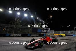 Carlos Sainz Jr (ESP) Ferrari SF-23. 17.09.2023. Formula 1 World Championship, Rd 16, Singapore Grand Prix, Marina Bay Street Circuit, Singapore, Race Day.