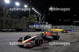 Sergio Perez (MEX) Red Bull Racing RB19. 17.09.2023. Formula 1 World Championship, Rd 16, Singapore Grand Prix, Marina Bay Street Circuit, Singapore, Race Day.