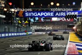 Nico Hulkenberg (GER) Haas VF-23. 17.09.2023. Formula 1 World Championship, Rd 16, Singapore Grand Prix, Marina Bay Street Circuit, Singapore, Race Day.