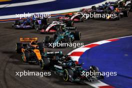 George Russell (GBR) Mercedes AMG F1 W14 at the start of the race. 17.09.2023. Formula 1 World Championship, Rd 16, Singapore Grand Prix, Marina Bay Street Circuit, Singapore, Race Day.