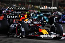 Sergio Perez (MEX) Red Bull Racing RB19. 17.09.2023. Formula 1 World Championship, Rd 16, Singapore Grand Prix, Marina Bay Street Circuit, Singapore, Race Day.