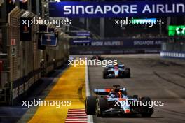 Alexander Albon (THA) Williams Racing FW45. 17.09.2023. Formula 1 World Championship, Rd 16, Singapore Grand Prix, Marina Bay Street Circuit, Singapore, Race Day.