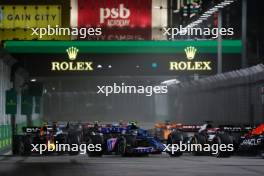 Pierre Gasly (FRA) Alpine F1 Team A523 at the start of the race. 17.09.2023. Formula 1 World Championship, Rd 16, Singapore Grand Prix, Marina Bay Street Circuit, Singapore, Race Day.