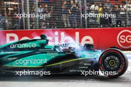 Lance Stroll (CDN) Aston Martin F1 Team AMR23 crashed in qualifying. 16.09.2023. Formula 1 World Championship, Rd 16, Singapore Grand Prix, Marina Bay Street Circuit, Singapore, Qualifying Day.