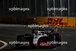 Nico Hulkenberg (GER) Haas VF-23. 16.09.2023. Formula 1 World Championship, Rd 16, Singapore Grand Prix, Marina Bay Street Circuit, Singapore, Qualifying Day.