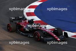 Valtteri Bottas (FIN) Alfa Romeo F1 Team C43. 16.09.2023. Formula 1 World Championship, Rd 16, Singapore Grand Prix, Marina Bay Street Circuit, Singapore, Qualifying Day.