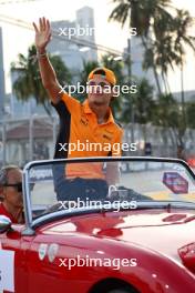 Lando Norris (GBR) McLaren on the drivers' parade. 17.09.2023. Formula 1 World Championship, Rd 16, Singapore Grand Prix, Marina Bay Street Circuit, Singapore, Race Day.