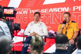 (L to R): James Vowles (GBR) Williams Racing Team Principal, and Zak Brown (USA) McLaren Executive Director in the FIA Press Conference. 24.02.2023. Formula 1 Testing, Sakhir, Bahrain, Day Two.