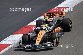 Lando Norris (GBR) McLaren MCL60. 24.02.2023. Formula 1 Testing, Sakhir, Bahrain, Day Two.