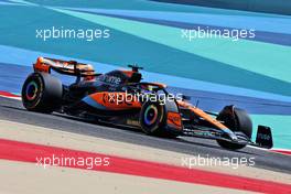 Oscar Piastri (AUS) McLaren MCL60. 25.02.2023. Formula 1 Testing, Sakhir, Bahrain, Day Three.