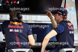 Max Verstappen (NLD) Red Bull Racing (Right) with Gianpiero Lambiase (ITA) Red Bull Racing Engineer. 25.02.2023. Formula 1 Testing, Sakhir, Bahrain, Day Three.