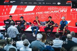 (L to R): Pierre Gasly (FRA) Alpine F1 Team; Max Verstappen (NLD) Red Bull Racing; Carlos Sainz Jr (ESP) Ferrari; Zhou Guanyu (CHN) Alfa Romeo F1 Team; and Logan Sargeant (USA) Williams Racing, in the FIA Press Conference. 25.02.2023. Formula 1 Testing, Sakhir, Bahrain, Day Three.