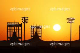 Circuit atmosphere - sunset. 23.02.2023. Formula 1 Testing, Sakhir, Bahrain, Day One.