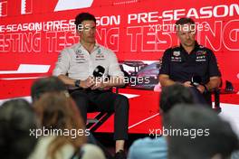 (L to R): Toto Wolff (GER) Mercedes AMG F1 Shareholder and Executive Director and Christian Horner (GBR) Red Bull Racing Team Principal in the FIA Press Conference. 23.02.2023. Formula 1 Testing, Sakhir, Bahrain, Day One.