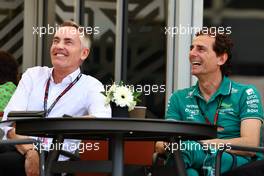 (L to R): Martin Whitmarsh (GBR) Aston Martin F1 Team Group Chief Executive Officer with Pedro De La Rosa (ESP) Aston Martin F1 Team, Team Ambassador. 23.02.2023. Formula 1 Testing, Sakhir, Bahrain, Day One.