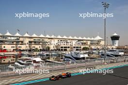 Jake Dennis (GBR) Red Bull Racing RB19 Test Driver.  28.11.2023. Formula 1 Testing, Yas Marina Circuit, Abu Dhabi, Tuesday.