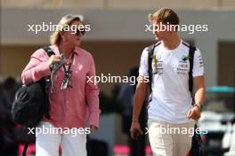 (L to R): Sabine Kehm (GER) Driver Manager with Mick Schumacher (GER) Mercedes AMG F1 Reserve Driver. 24.11.2023. Formula 1 World Championship, Rd 23, Abu Dhabi Grand Prix, Yas Marina Circuit, Abu Dhabi, Practice Day.
