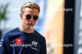 Liam Lawson (NZL) AlphaTauri Reserve Driver. 24.11.2023. Formula 1 World Championship, Rd 23, Abu Dhabi Grand Prix, Yas Marina Circuit, Abu Dhabi, Practice Day.