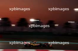 Oscar Piastri (AUS), McLaren  24.11.2023. Formula 1 World Championship, Rd 23, Abu Dhabi Grand Prix, Yas Marina Circuit, Abu Dhabi, Practice Day.