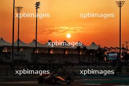 Lando Norris (GBR) McLaren MCL60. 24.11.2023. Formula 1 World Championship, Rd 23, Abu Dhabi Grand Prix, Yas Marina Circuit, Abu Dhabi, Practice Day.