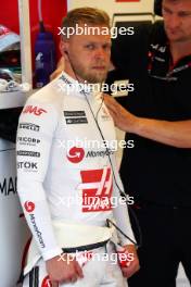 Kevin Magnussen (DEN) Haas F1 Team. 24.11.2023. Formula 1 World Championship, Rd 23, Abu Dhabi Grand Prix, Yas Marina Circuit, Abu Dhabi, Practice Day.