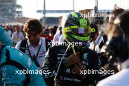 Lewis Hamilton (GBR) Mercedes AMG F1 on the grid. 26.11.2023. Formula 1 World Championship, Rd 23, Abu Dhabi Grand Prix, Yas Marina Circuit, Abu Dhabi, Race Day.