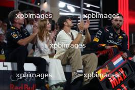 (L to R): Christian Horner (GBR) Red Bull Racing Team Principal celebrates at the podium with wife Geri Horner (GBR) Singer and Orlando Bloom (GBR) Actor.  26.11.2023. Formula 1 World Championship, Rd 23, Abu Dhabi Grand Prix, Yas Marina Circuit, Abu Dhabi, Race Day.