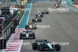 Fernando Alonso (ESP) Aston Martin F1 Team AMR23. 26.11.2023. Formula 1 World Championship, Rd 23, Abu Dhabi Grand Prix, Yas Marina Circuit, Abu Dhabi, Race Day.