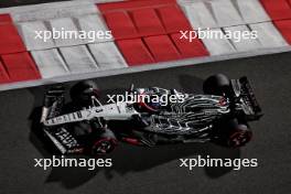 Daniel Ricciardo (AUS) AlphaTauri AT04. 25.11.2023. Formula 1 World Championship, Rd 23, Abu Dhabi Grand Prix, Yas Marina Circuit, Abu Dhabi, Qualifying Day.