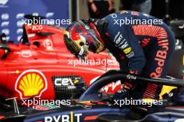 Max Verstappen (NLD) Red Bull Racing RB19 in qualifying parc ferme. 25.11.2023. Formula 1 World Championship, Rd 23, Abu Dhabi Grand Prix, Yas Marina Circuit, Abu Dhabi, Qualifying Day.