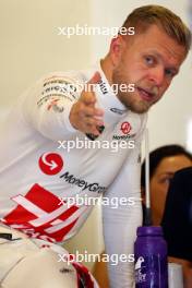 Kevin Magnussen (DEN) Haas F1 Team. 25.11.2023. Formula 1 World Championship, Rd 23, Abu Dhabi Grand Prix, Yas Marina Circuit, Abu Dhabi, Qualifying Day.