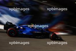 Logan Sargeant (USA), Williams F1 Team   25.11.2023. Formula 1 World Championship, Rd 23, Abu Dhabi Grand Prix, Yas Marina Circuit, Abu Dhabi, Qualifying Day.