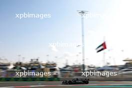 George Russell (GBR) Mercedes AMG F1 W14. 25.11.2023. Formula 1 World Championship, Rd 23, Abu Dhabi Grand Prix, Yas Marina Circuit, Abu Dhabi, Qualifying Day.