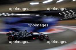 Daniel Ricciardo (AUS) AlphaTauri AT04. 25.11.2023. Formula 1 World Championship, Rd 23, Abu Dhabi Grand Prix, Yas Marina Circuit, Abu Dhabi, Qualifying Day.