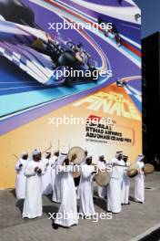Paddock atmosphere. 25.11.2023. Formula 1 World Championship, Rd 23, Abu Dhabi Grand Prix, Yas Marina Circuit, Abu Dhabi, Qualifying Day.