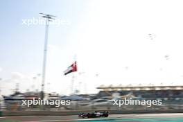 Nico Hulkenberg (GER) Haas VF-23. 25.11.2023. Formula 1 World Championship, Rd 23, Abu Dhabi Grand Prix, Yas Marina Circuit, Abu Dhabi, Qualifying Day.
