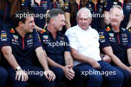 (L to R): Pierre Wache (FRA) Red Bull Racing Technical Director; Christian Horner (GBR) Red Bull Racing Team Principal; Dr Helmut Marko (AUT) Red Bull Motorsport Consultant; and Jonathan Wheatley (GBR) Red Bull Racing Team Manager, at a team photograph. 26.11.2023. Formula 1 World Championship, Rd 23, Abu Dhabi Grand Prix, Yas Marina Circuit, Abu Dhabi, Race Day.