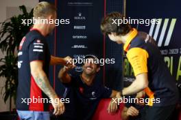 (L to R): Kevin Magnussen (DEN) Haas F1 Team; Daniel Ricciardo (AUS) AlphaTauri; and Oscar Piastri (AUS) McLaren, in the FIA Press Conference. 23.11.2023. Formula 1 World Championship, Rd 23, Abu Dhabi Grand Prix, Yas Marina Circuit, Abu Dhabi, Preparation Day.