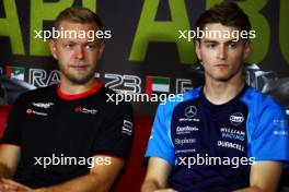 (L to R): Kevin Magnussen (DEN) Haas F1 Team and Logan Sargeant (USA) Williams Racing in the FIA Press Conference. 23.11.2023. Formula 1 World Championship, Rd 23, Abu Dhabi Grand Prix, Yas Marina Circuit, Abu Dhabi, Preparation Day.