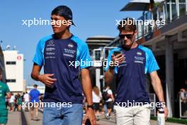 (L to R): Alexander Albon (THA) Williams Racing with Logan Sargeant (USA) Williams Racing. 20.10.2023. Formula 1 World Championship, Rd 19, United States Grand Prix, Austin, Texas, USA, Qualifying Day