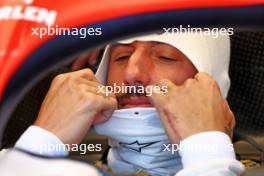 Daniel Ricciardo (AUS) AlphaTauri AT04 - scar on hand. 22.10.2023. Formula 1 World Championship, Rd 19, United States Grand Prix, Austin, Texas, USA, Race Day.