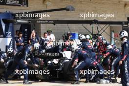Daniel Ricciardo (AUS) AlphaTauri AT04 makes a pit stop. 22.10.2023. Formula 1 World Championship, Rd 19, United States Grand Prix, Austin, Texas, USA, Race Day.