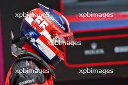 Carlos Sainz Jr (ESP) Ferrari in Sprint Shootout parc ferme. 21.10.2023. Formula 1 World Championship, Rd 19, United States Grand Prix, Austin, Texas, USA, Sprint Day.