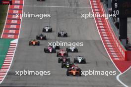 Hamda Al Qubaisi (UAE) MP Motorsport leads at the start of the race. 21.10.2023. F1 Academy, Rd 7, Race 2, United States Grand Prix, Austin, Texas, USA, Sprint Day.